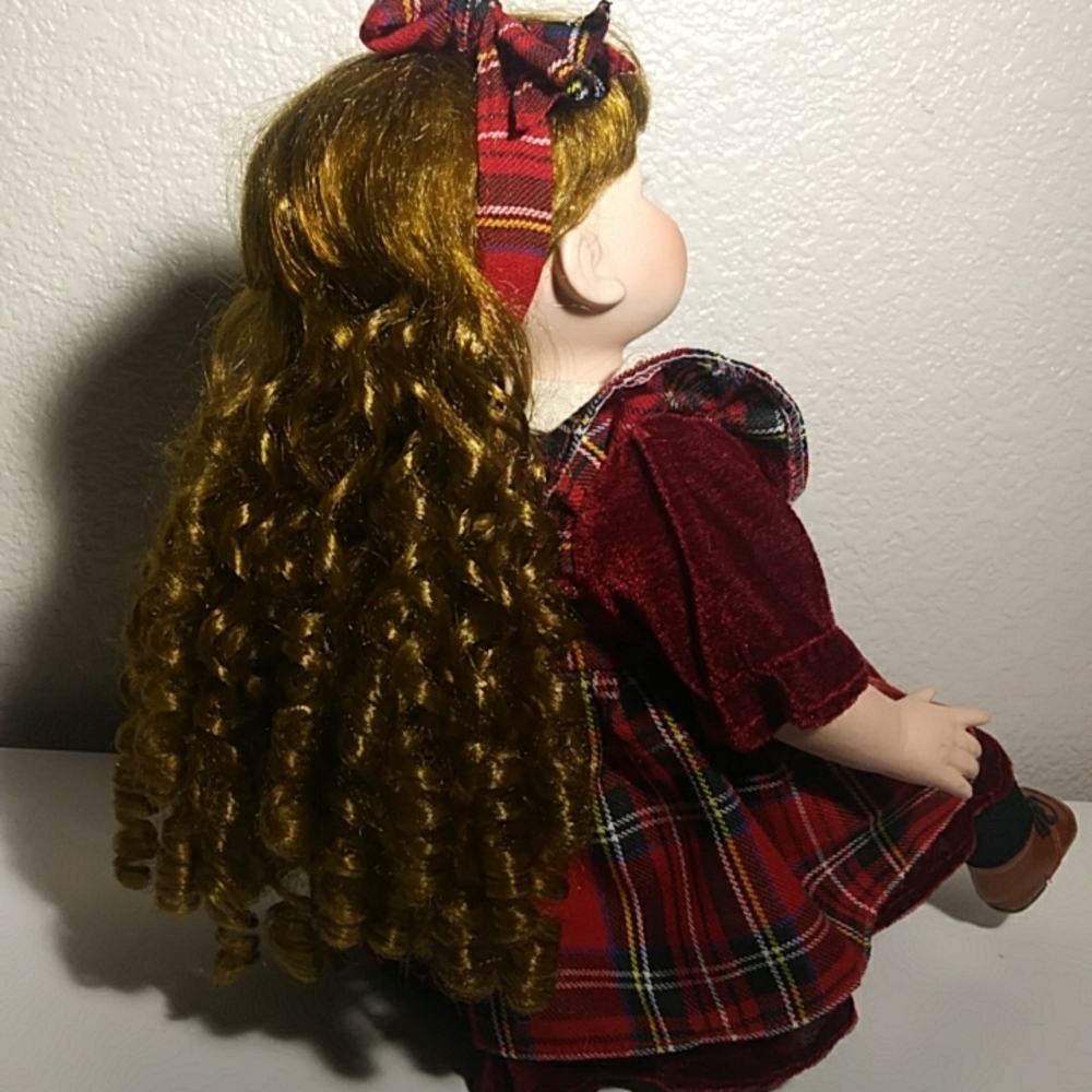Topp Collection Porcelain Doll - Picture 5 of 6